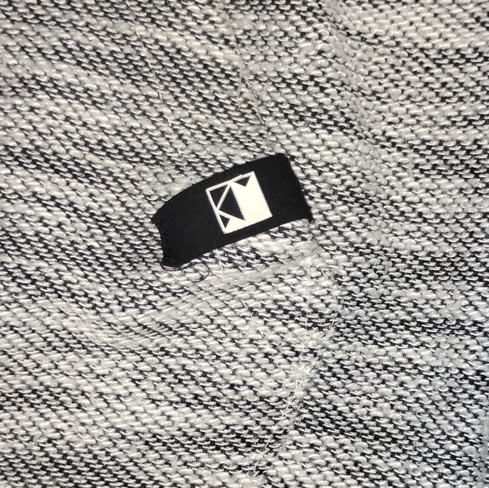 Gray Patterned Alien Hoodie Medium - image 2